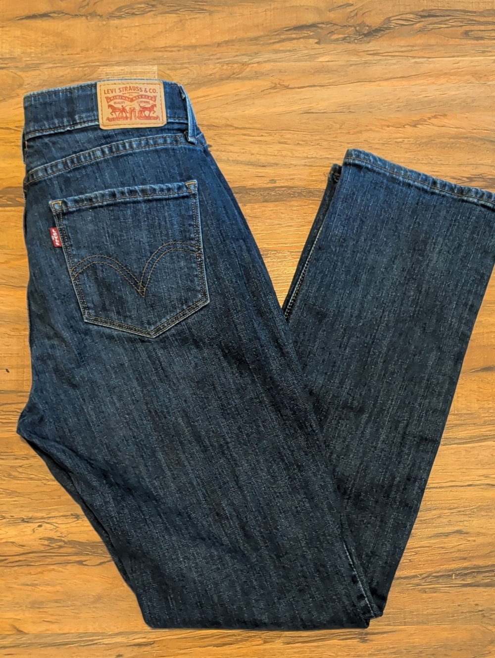 Levi's Women's Indigo Blue Straight Leg Jeans